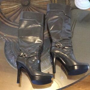 Chic Dark Gray Heeled Boots with Gold Buckles